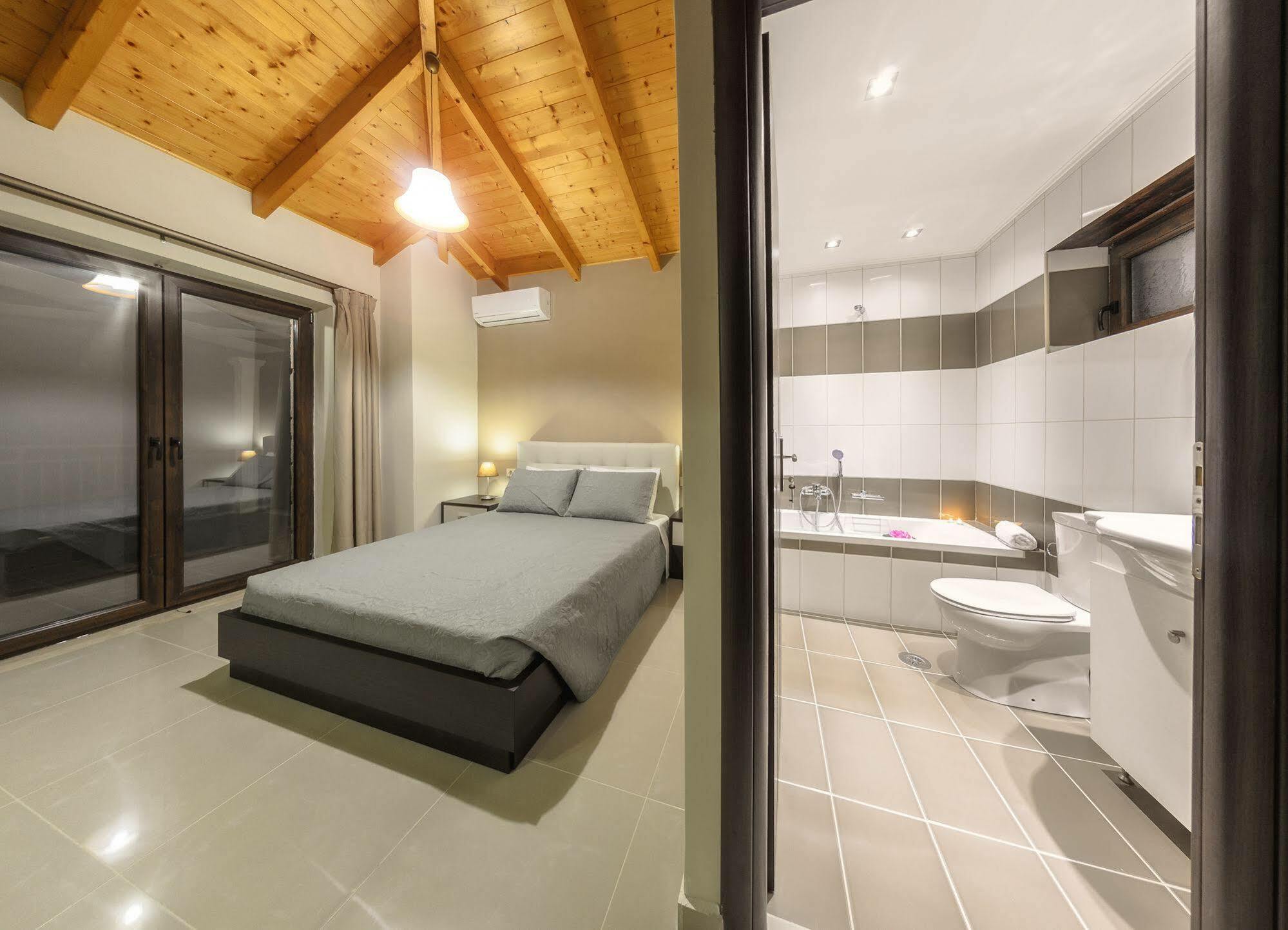 Eden Villas Anafonítria Exteriör bild